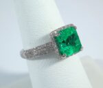 18KW EMERALD DIA RING - Image 2