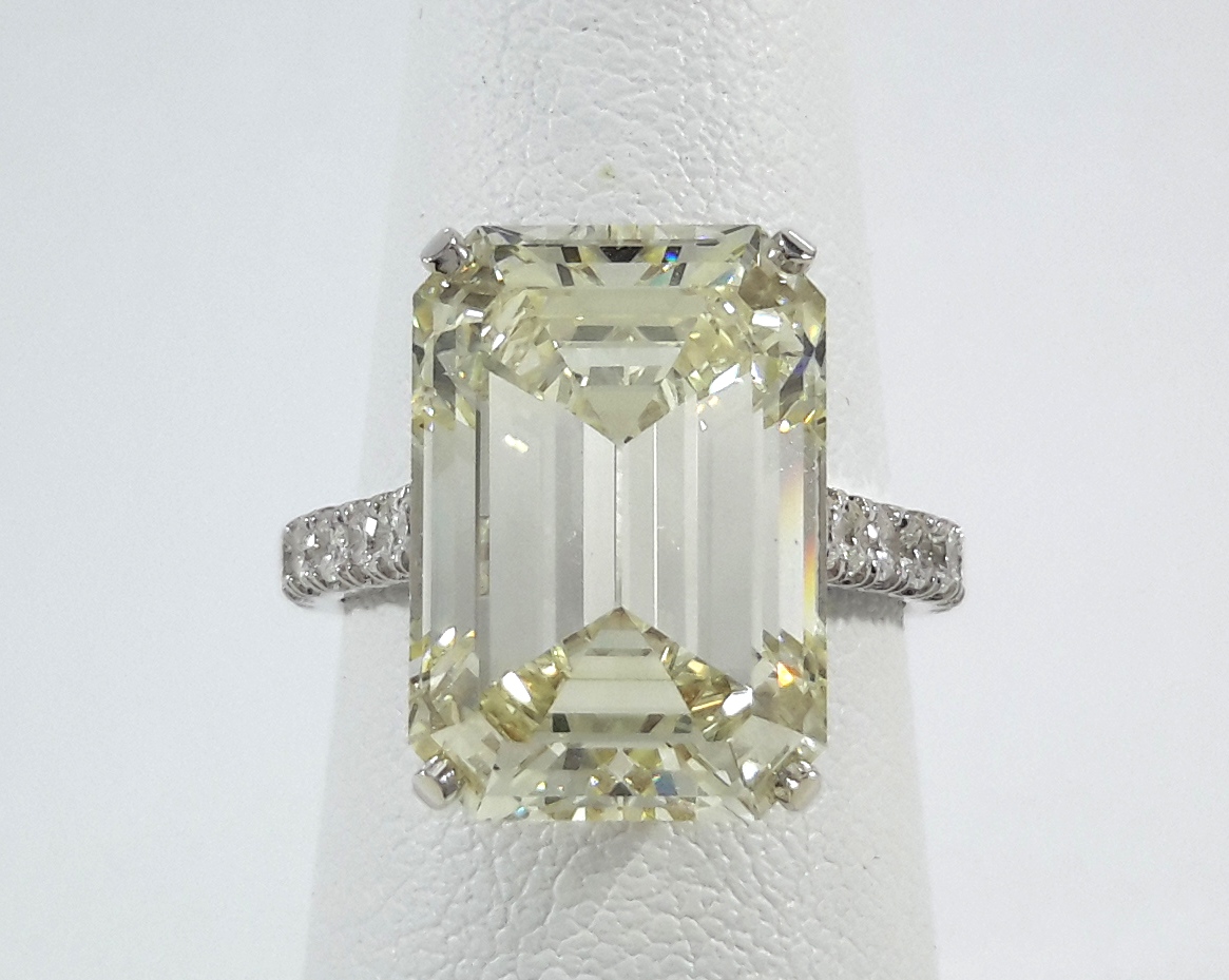 R9434 18KW DIA RING - Image 1