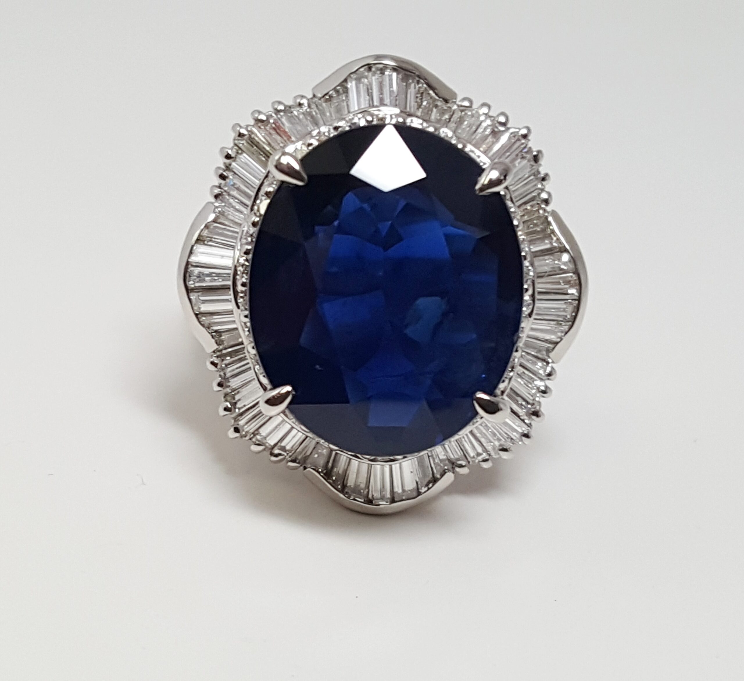 R9577 PLAT DIA/SAPHIRE RING H - Image 1