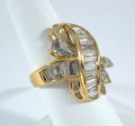 18K Y/G DIA RING - Image 2