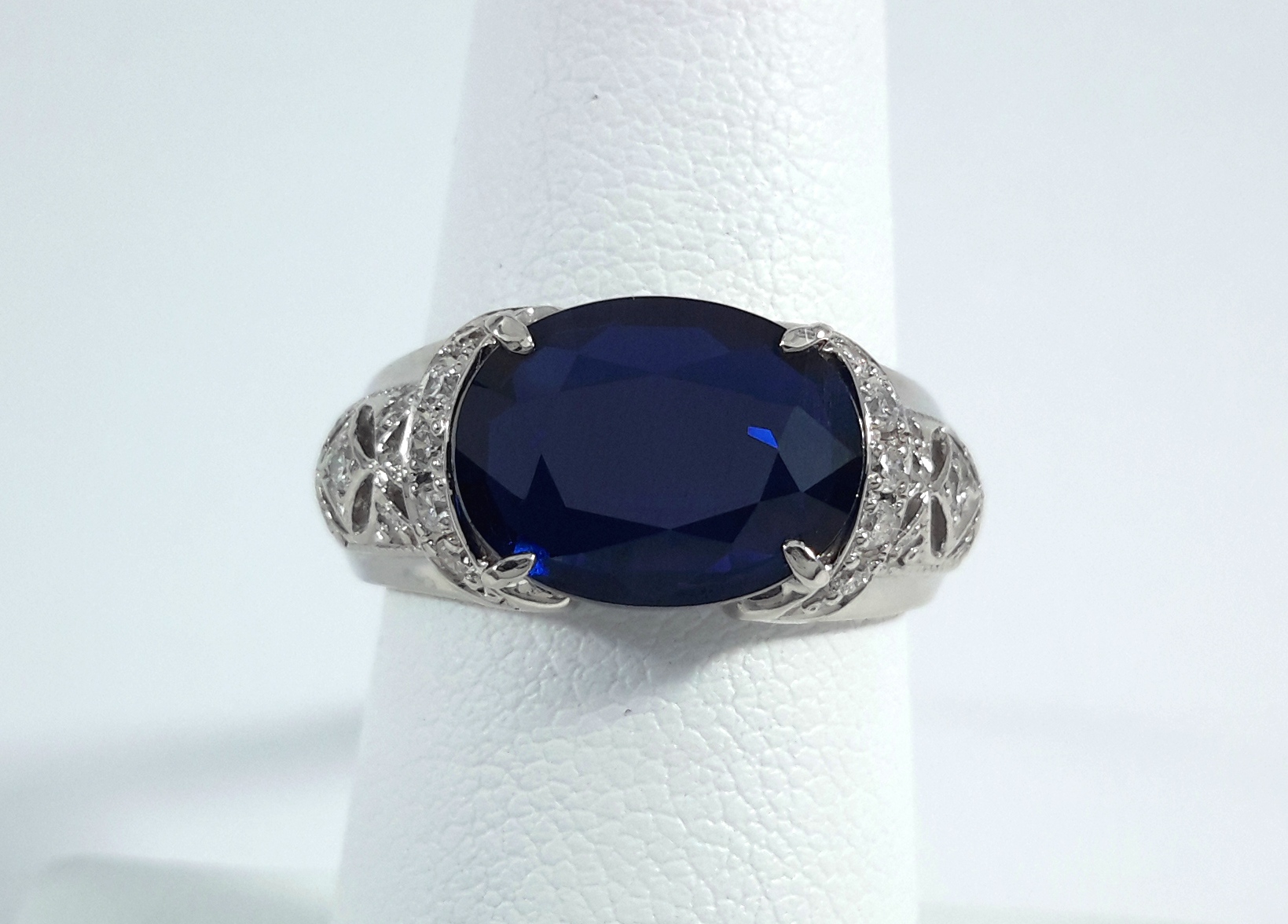 R9950 PLAT DIA/SAPPHIRE RING - Image 1