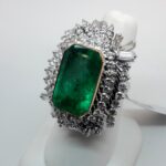 18K W/G DIA/EMERLD RING - Image 2